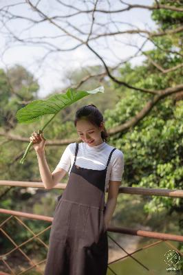 女员工的滋味,女员工的付出中字